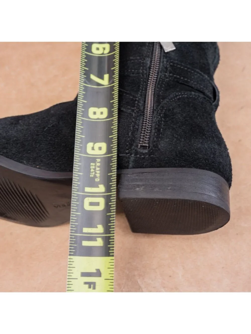 Koolaburra Women Black Suede Modern Fall Strap Comfortable Boots sz 6